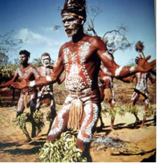 Os Aborígenes foram os primeiros povos habitantes do território australiano